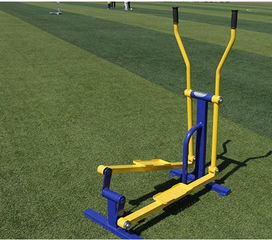 新農村新氣象 廣場公園中的健身器材，從太空漫步機到多樣化選擇